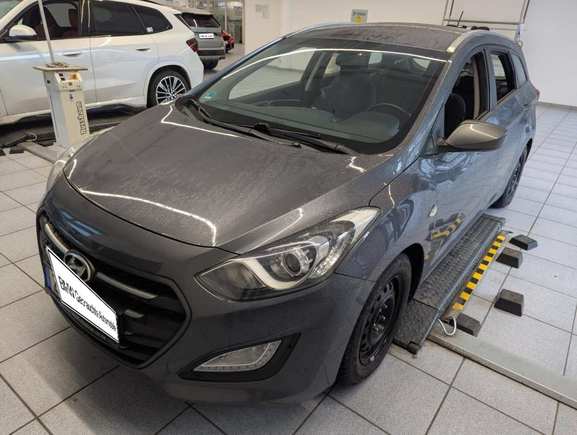 Náhled zpředu zleva