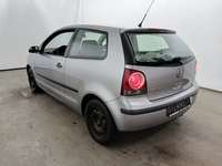 Pogled od pozadi levo