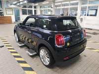 Widok z tyłu po stronie lewej