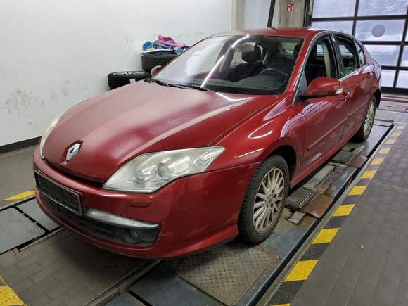 Widok z przodu po stronie lewej