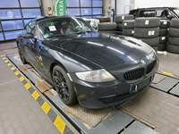 Pogled desno spredaj