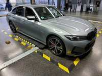 Pogled desno spredaj