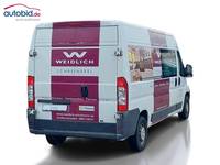 Vue de l’arrière droit