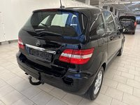 Aanzicht achter rechts