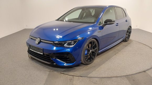 Pogled od napred levo