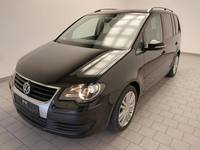 Вид спереди слева