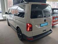 Вид сзади слева