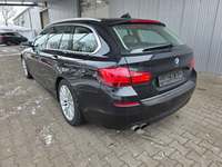 Вид сзади слева