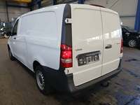 Вид сзади слева