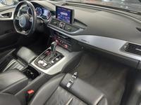 Вид на салон