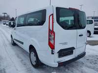 Вид сзади слева