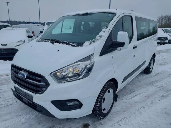 Вид спереди слева