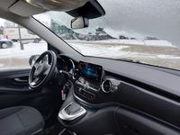 Вид на салон