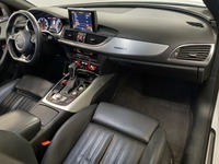 Вид на салон