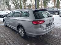 Вид сзади слева