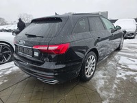 Pogled od pozadi desno