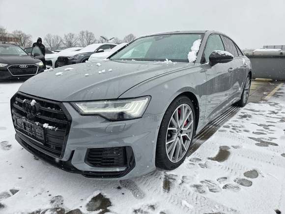 Pogled od napred levo