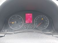 Pogled na kombinovani instrument