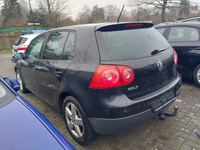 Pogled od pozadi levo