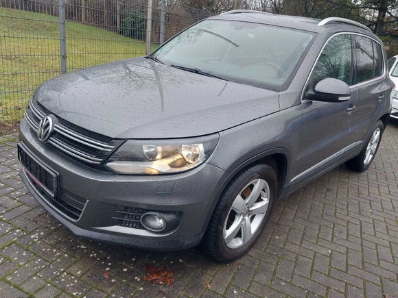 Pogled od napred levo