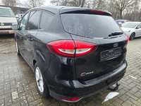 Pogled od pozadi levo