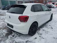 Pogled od pozadi desno