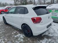 Pogled od pozadi levo