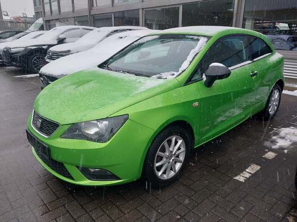 Pogled od napred levo