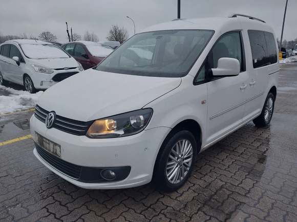 Вид спереди слева