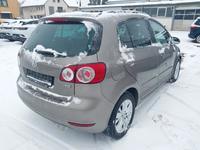 Вид сзади справа