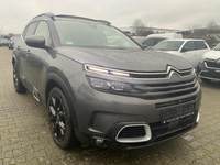 Pogled desno spredaj