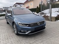 Pogled desno spredaj