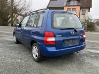 Vaade tagant vasakult