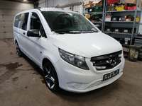 Pogled desno spredaj