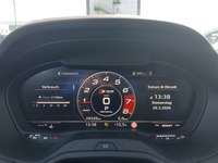 Pohled na přístrojovou desku