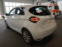 Pogled od pozadi levo