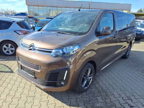 Náhled zpředu zleva