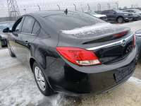 Vaade tagant vasakult