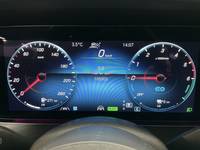 Pogled na kombinovani instrument