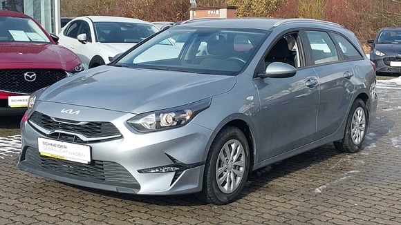 Pogled od napred levo