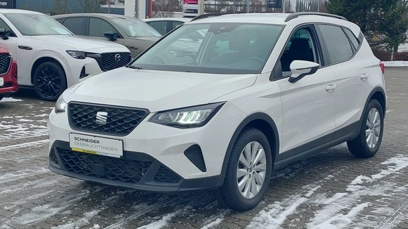 Pogled od napred levo