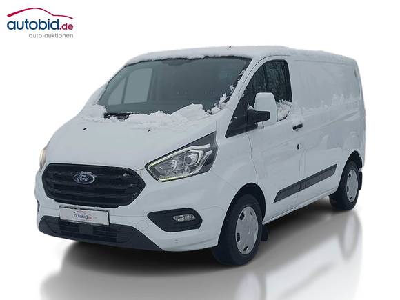 Skats no kreisās puses priekšā