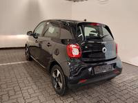 Вид сзади слева