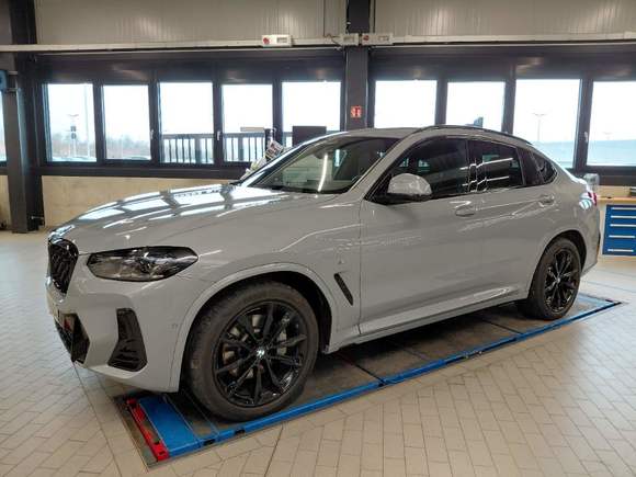 Náhled zpředu zleva