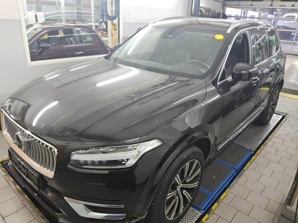 Pogled od napred levo