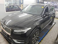 Pogled od napred levo