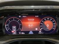 Pohled na přístrojovou desku