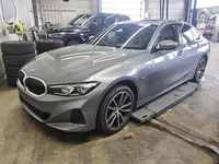 Pogled od napred levo