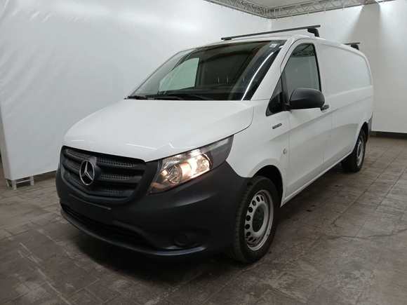 Pogled od napred levo