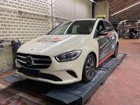 Pogled od napred levo